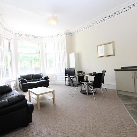 Central Two Bedroom Victorian Apartment With Free Parking Edimburgo Esterno foto